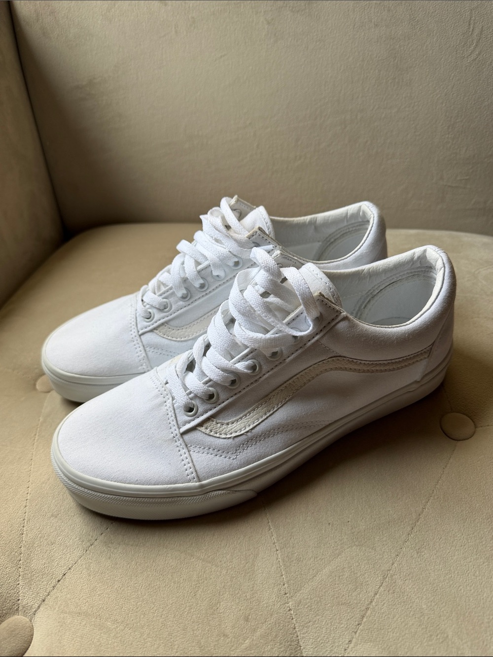 Vans Classic White Low-Top Canvas Sneakers
